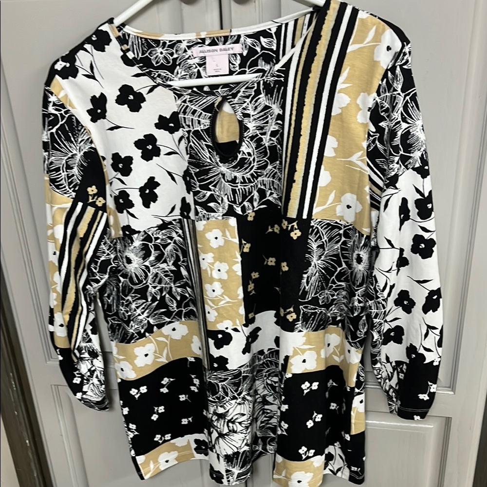 Allison Daley Black, White, Gold Patterned Tunic
